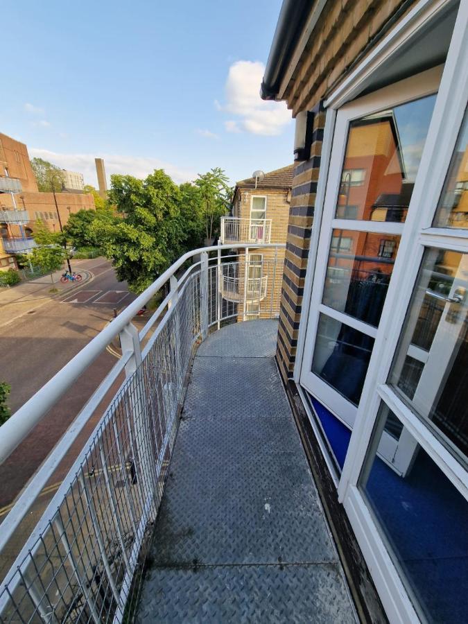 In A Shared Flat Privatunterkunft